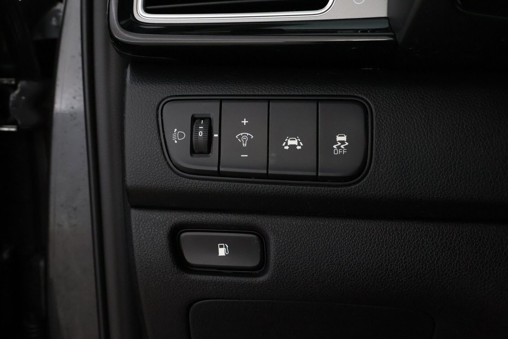 Kia Niro 2017 1,6 GDI Hybrid EX DCT* JBL / Peruutuskamera / Puolinahat / Lohko&Sisäp. / Vakkari / Navi / Ratinlämmitin! - Suomiauto / Merkkiliikkeen huoltohistoria / Juuri saapunut! - HULLU BLACKWEEK KORKOTARJOUS 2,49%