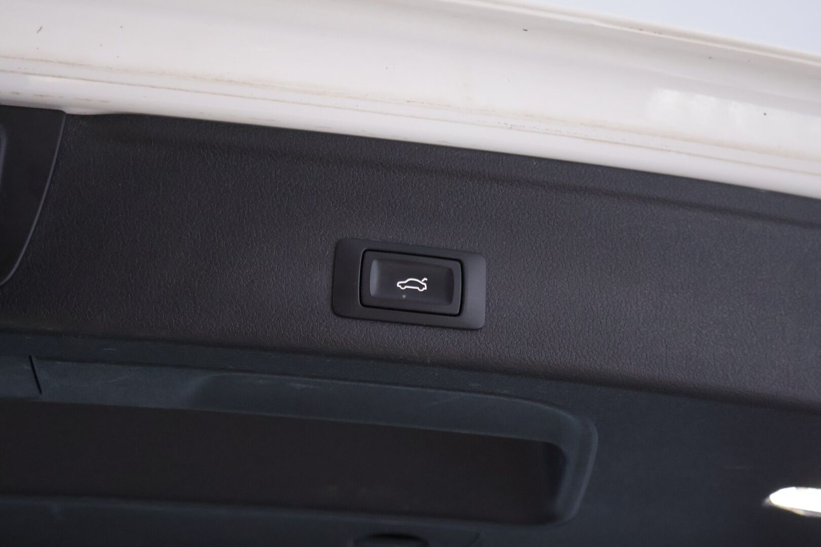 Audi A4 allroad 2017 Land of quattro 2,0 TDI 120 kW quattro S tronic * Webasto / Bang & Olufsen / P-Kamera / Matrix-LED / Sähköluukku / Jakopää tehty! * - Huippuvarusteet, hyvin huollettu!