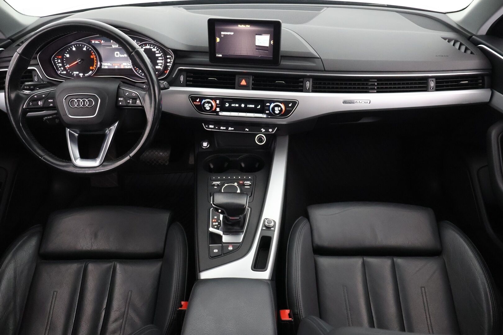 Audi A4 ALLROAD 2017 Land of quattro 2,0 TDI 120 kW quattro S tronic * Webasto / Koukku / Nahkasisusta / Matrix-LED / P-kamera  * - BLIS / P-tutkat / Suomi-auto