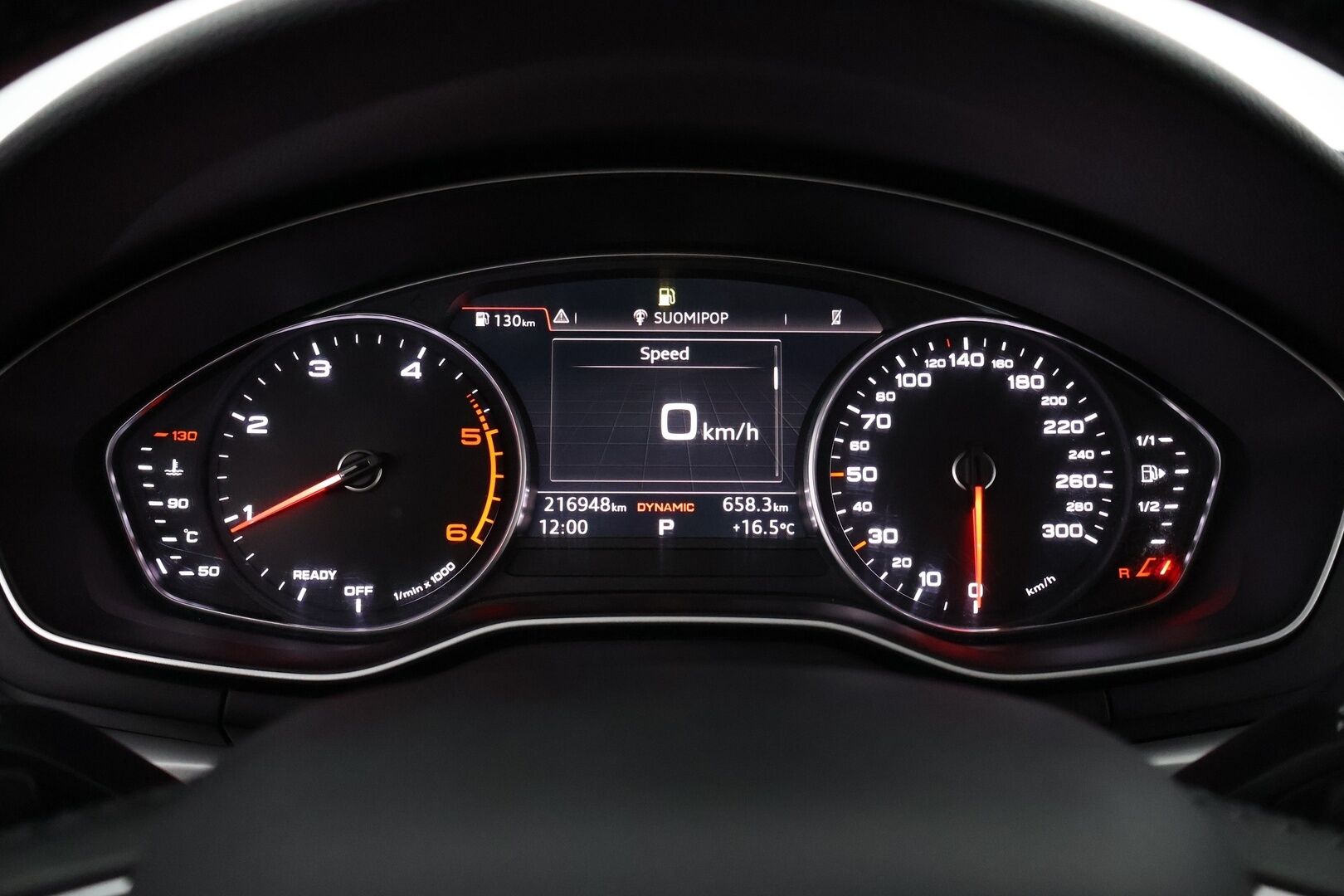 Audi A4 ALLROAD 2017 Land of quattro 2,0 TDI 120 kW quattro S tronic * Webasto / Koukku / Nahkasisusta / Matrix-LED / P-kamera  * - BLIS / P-tutkat / Suomi-auto