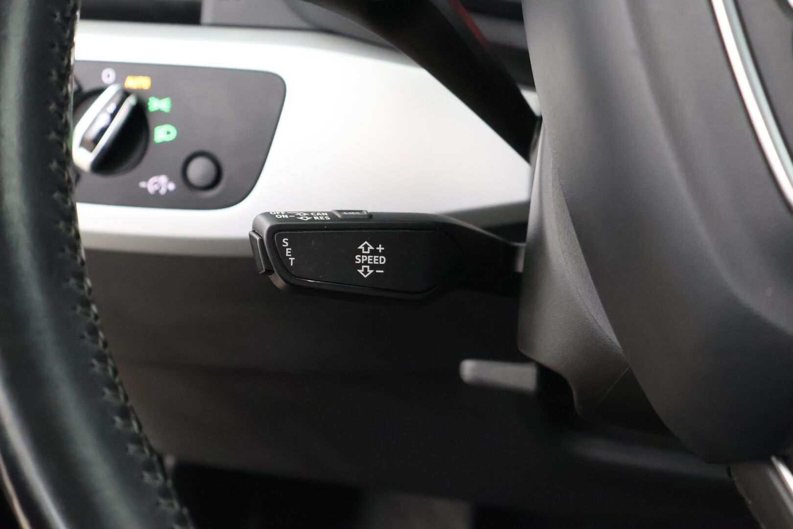 Audi A4 ALLROAD 2017 Land of quattro 2,0 TDI 120 kW quattro S tronic * Webasto / Koukku / Nahkasisusta / Matrix-LED / P-kamera  * - BLIS / P-tutkat / Suomi-auto