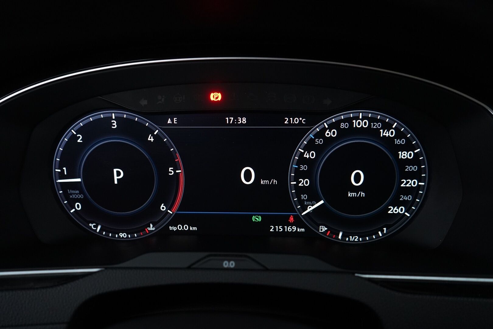 Volkswagen Passat 2016 Sedan Highline 1,6 TDI 88 kW (120 hv) DSG-automaatti *ACC / Digimittaristo / Webasto / Nahka-Alcantara / Tutkat / LED* - Suomi-auto / Kahdet VW vanteet