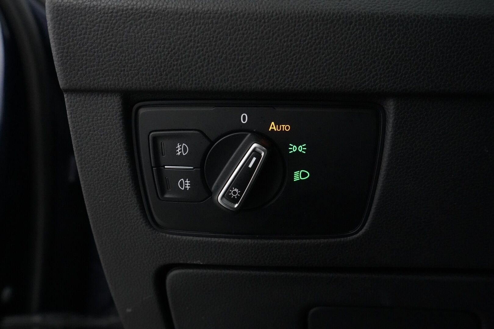 Volkswagen Passat 2017 1.6 TDI Sedan Highline 88kW (120hv) DSG - ACC | Digimittaristo | Webasto | Nahka-Alcantara | Tutkat | LED | Suomi-auto | Kahdet VW vanteet | Uudet kesärenkaat | Juuri huollettu! 