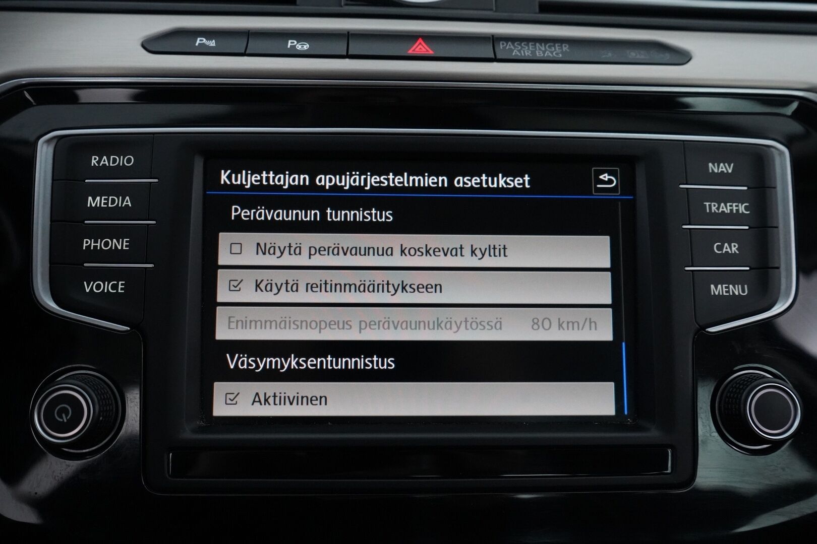 Volkswagen Passat 2017 1.6 TDI Sedan Highline 88kW (120hv) DSG - ACC | Digimittaristo | Webasto | Nahka-Alcantara | Tutkat | LED | Suomi-auto | Kahdet VW vanteet | Uudet kesärenkaat | Juuri huollettu! 