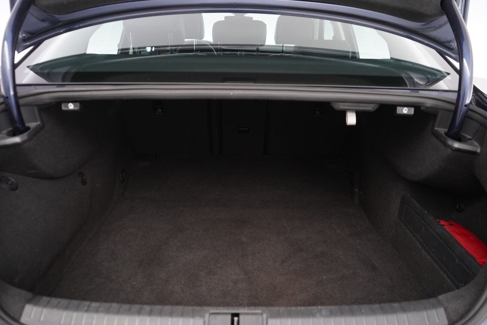 Volkswagen Passat 2016 Sedan Highline 1,6 TDI 88 kW (120 hv) DSG-automaatti *ACC / Digimittaristo / Webasto / Nahka-Alcantara / Tutkat / LED* - Suomi-auto / Kahdet VW vanteet