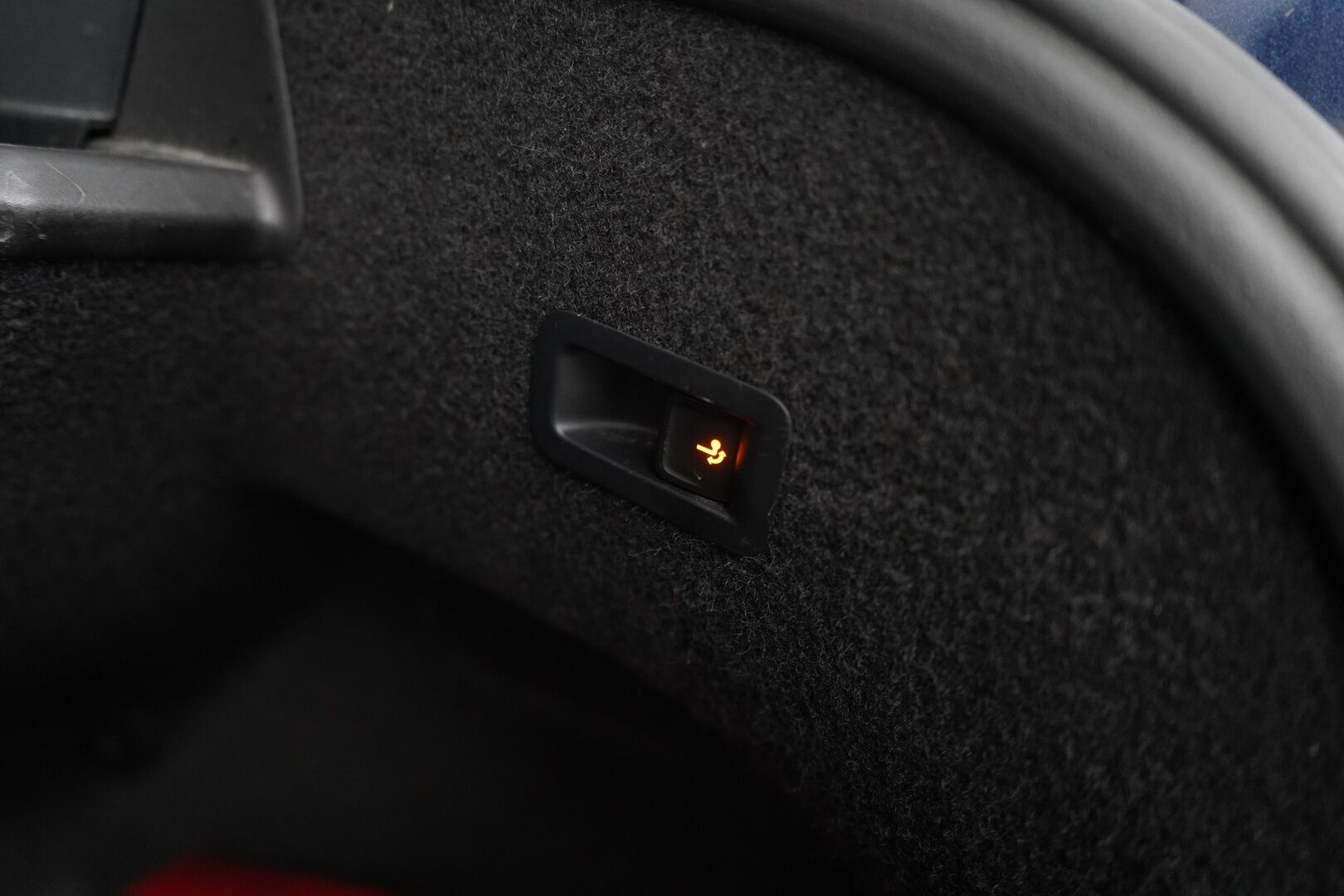 Volkswagen Passat 2016 Sedan Highline 1,6 TDI 88 kW (120 hv) DSG-automaatti *ACC / Digimittaristo / Webasto / Nahka-Alcantara / Tutkat / LED* - Suomi-auto / Kahdet VW vanteet