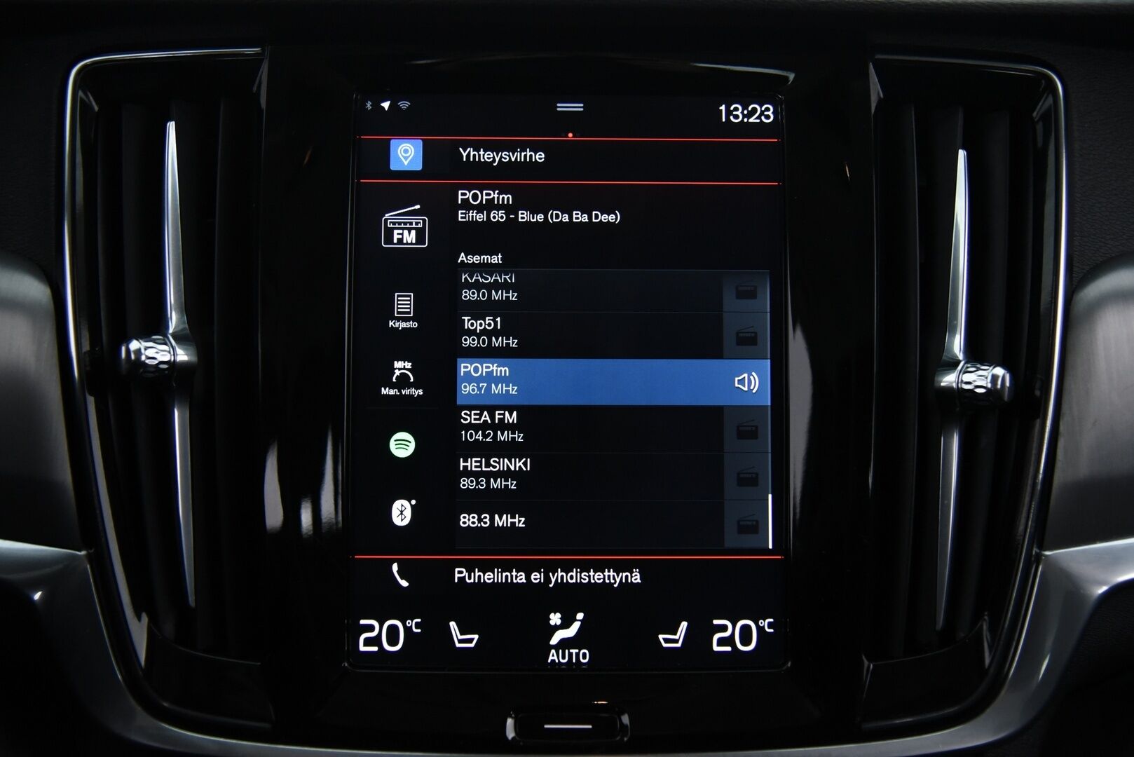 Volvo V90 2017 D3 Momentum / Ilman adblue järjestelmää / Pilot assist / Webasto / Keyless / Suomi-auto - Hyvällä huoltohistorialla! / 2x renkaat