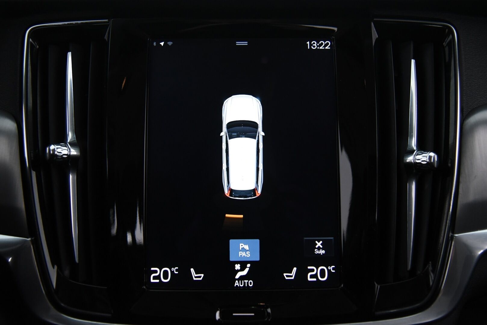 Volvo V90 2017 D3 Momentum / Ilman adblue järjestelmää / Pilot assist / Webasto / Keyless / Suomi-auto - Hyvällä huoltohistorialla! / 2x renkaat