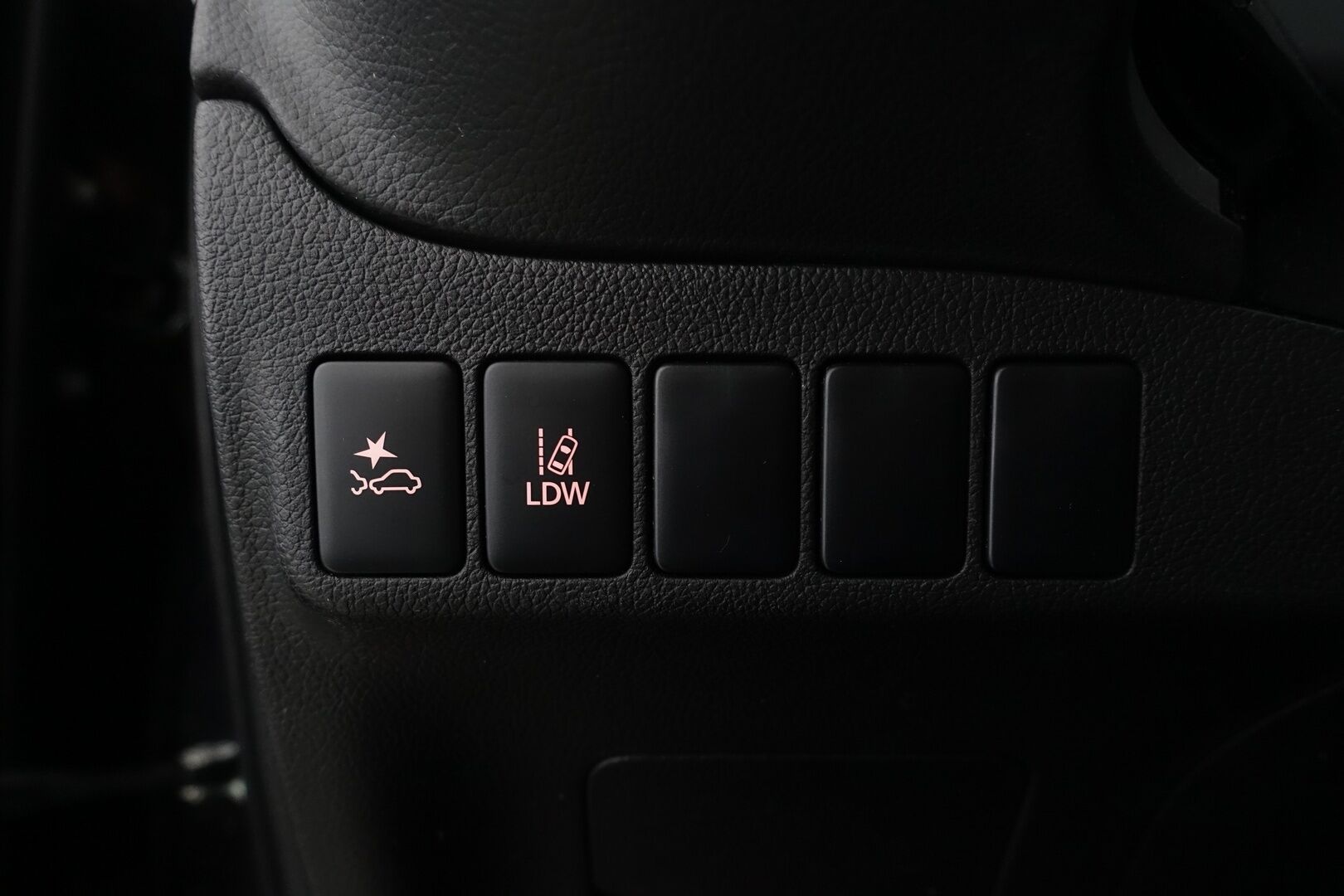 Mitsubishi Outlander 2017 2,2 DI-D Intense AT 4WD 5P - YritysOutlet - Myydään vain yrityksille! - | ACC | P.kamera & tutkat | 2x renkaat & vanteet | 