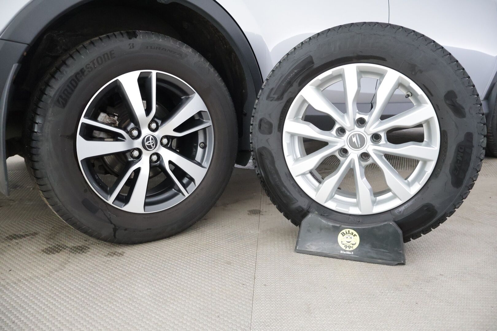 Toyota RAV4 2017 2,0 Valvematic AWD Business - ACC | Koukku | Kamera | Navi