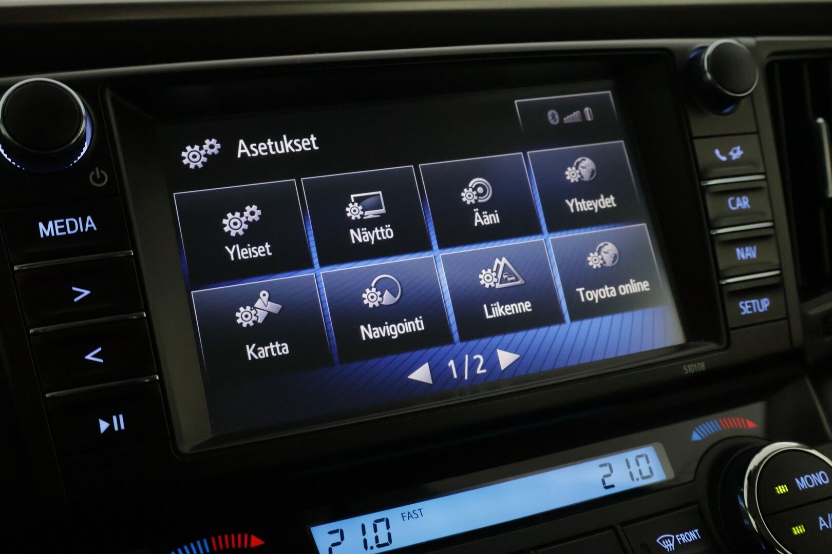 Toyota RAV4 2017 2,0 Valvematic AWD Business **ACC / Koukku / Kamera / Navi ** - Huollettu hiljan! / Kahdet renkaat vanteineen! - HULLUT AVAJAISHULINAT KORKOTARJOUS 3,29 %