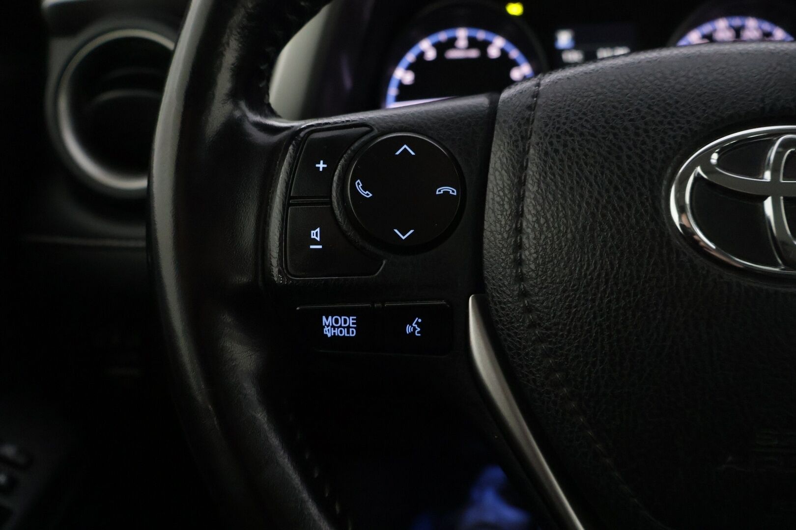 Toyota RAV4 2017 2,0 Valvematic AWD Business - ACC | Koukku | Kamera | Navi
