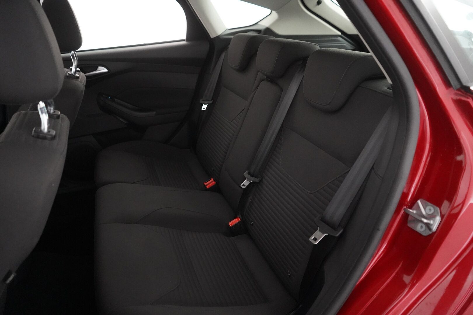 Ford Focus 2017 1,0 EcoBoost 125 hv Start/Stop M6 Titanium 5-ovinen - Tämä HELMI myydään huutokaupat.com sivustolla! - KORKO VAIN 3,99 %