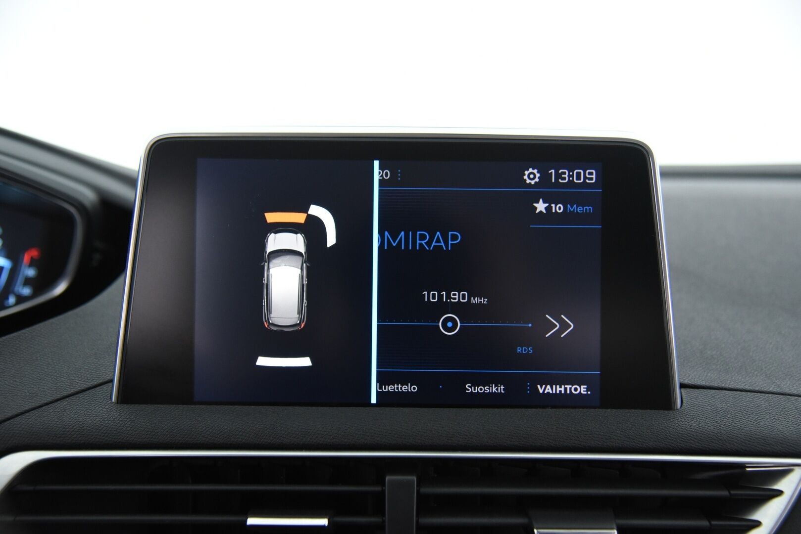 Peugeot 3008 2017 Allure PureTech 130 - Suomi-Auto / Digimittaristo / Lohkolämmitin / Vakionopeudensäädin / LED-Ajovalot / P-Tutkat / Keyless Go / App-Connect