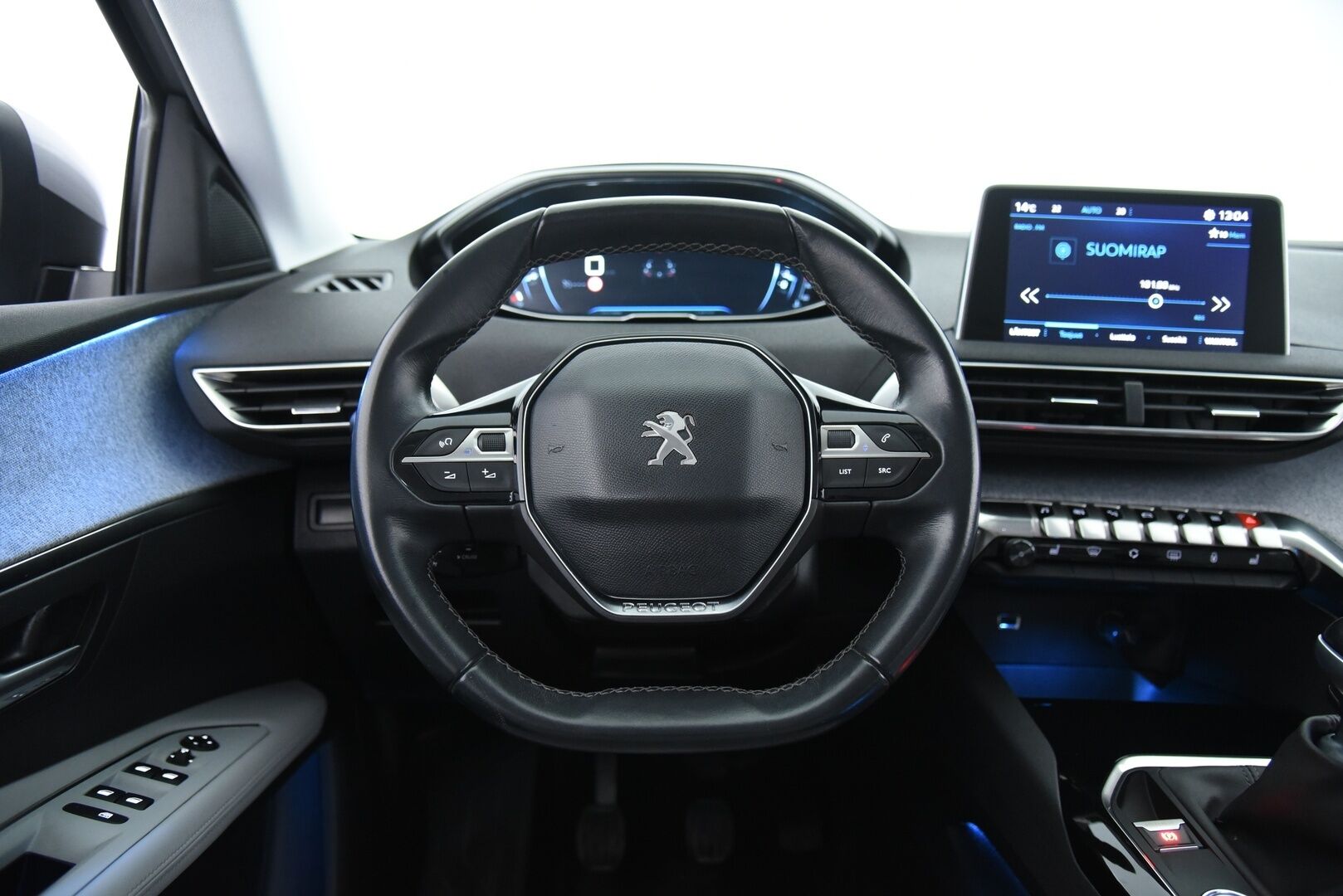 Peugeot 3008 2017 Allure PureTech 130 - Suomi-Auto / Digimittaristo / Lohkolämmitin / Vakionopeudensäädin / LED-Ajovalot / P-Tutkat / Keyless Go / App-Connect