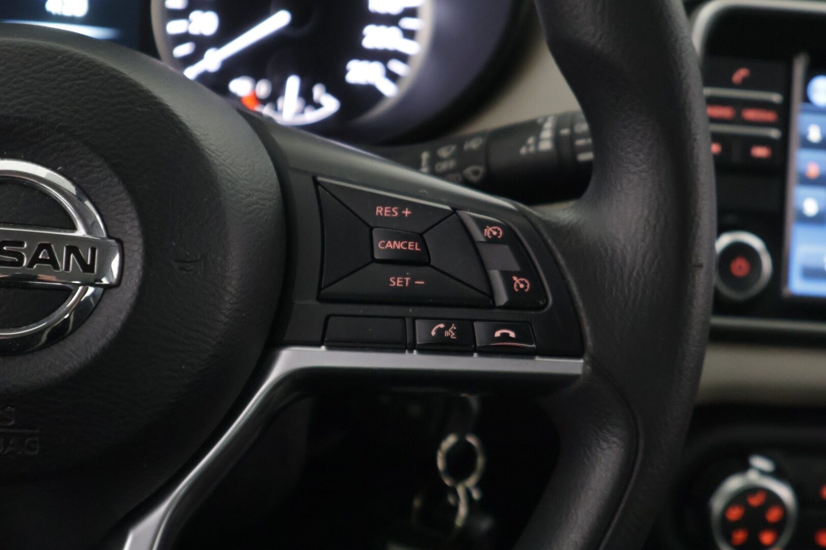 Nissan Micra 2017 IG-T 90 S/S Acenta 5M/T ** Lohko / Vakkari / Koukku - * Fiksu / Kahdet renkaat * - HULLUT BLACKWEEK JATKOT - KORKOTARJOUS 2,49%