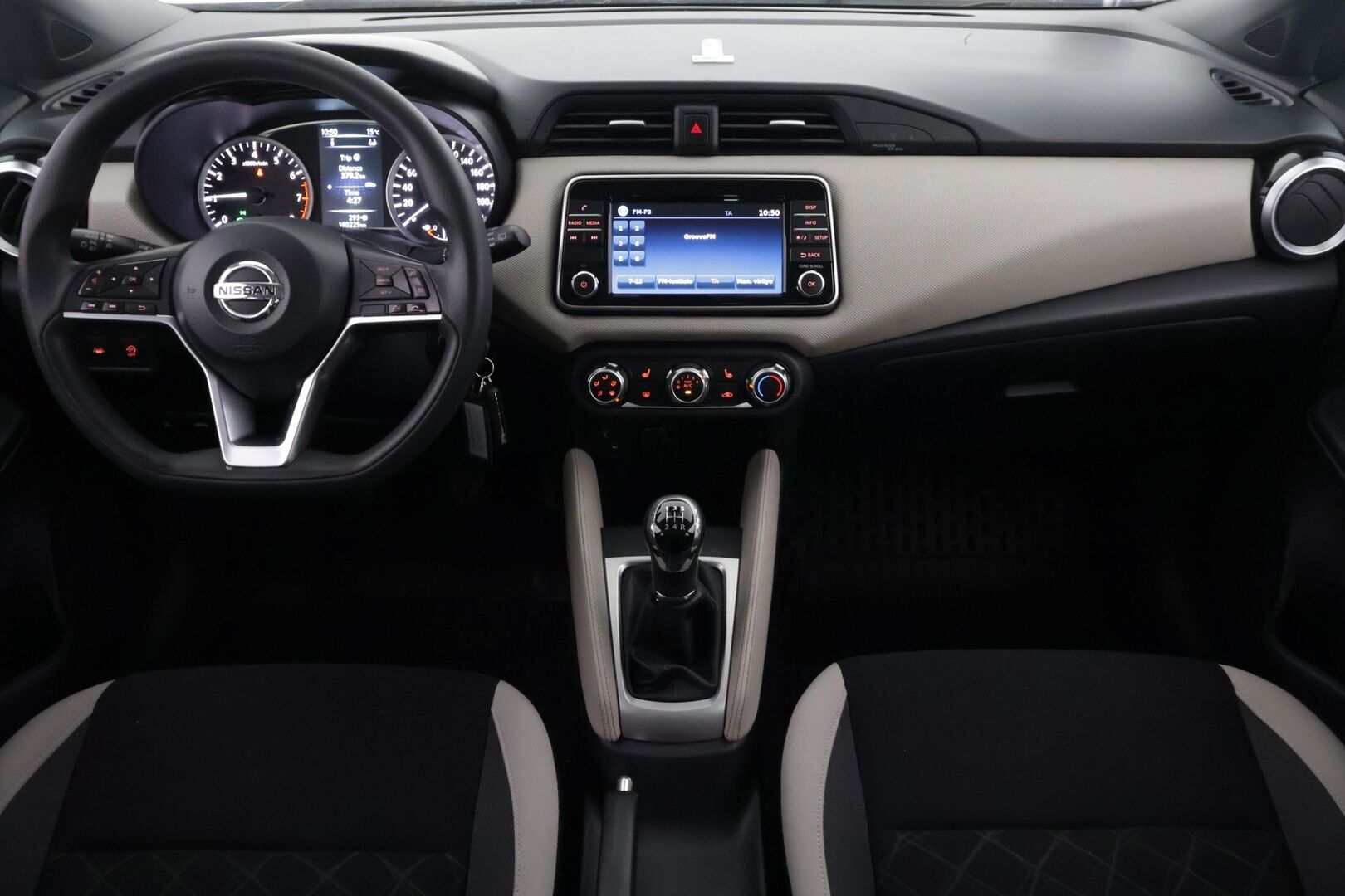 Nissan Micra 2017 IG-T 90 S/S Acenta 5M/T ** Lohko / Vakkari / Koukku - * Fiksu / Kahdet renkaat * - HULLUT BLACKWEEK JATKOT - KORKOTARJOUS 2,49%