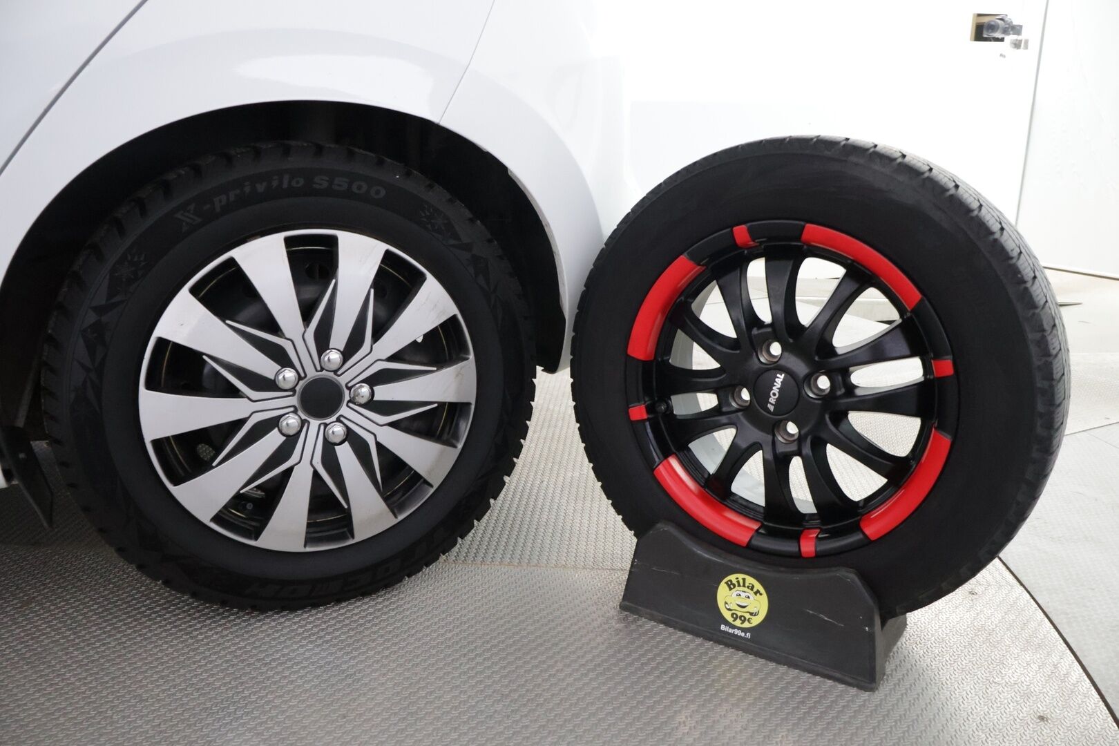 Nissan Micra 2017 IG-T 90 S/S Acenta 5M/T ** Lohko / Vakkari / Koukku - * Fiksu / Kahdet renkaat * - HULLUT BLACKWEEK JATKOT - KORKOTARJOUS 2,49%