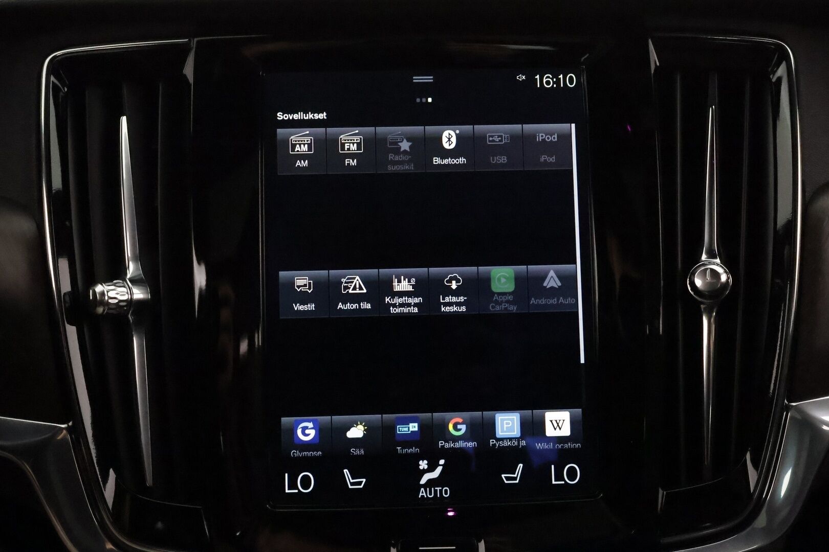 Volvo V90 Cross Country 2018 D5 AWD Pro aut **Panorama / HUD / Webasto / Adapt.Vakkari / Full-LED / 360° / Ilmastoidut Sporttinahat Muistilla** - 3,99 % KORKOTARJOUS TÄHÄN AUTOON - Suomi-auto / Kahdet Renkaat / **HYVILLÄ KAMOILLA**