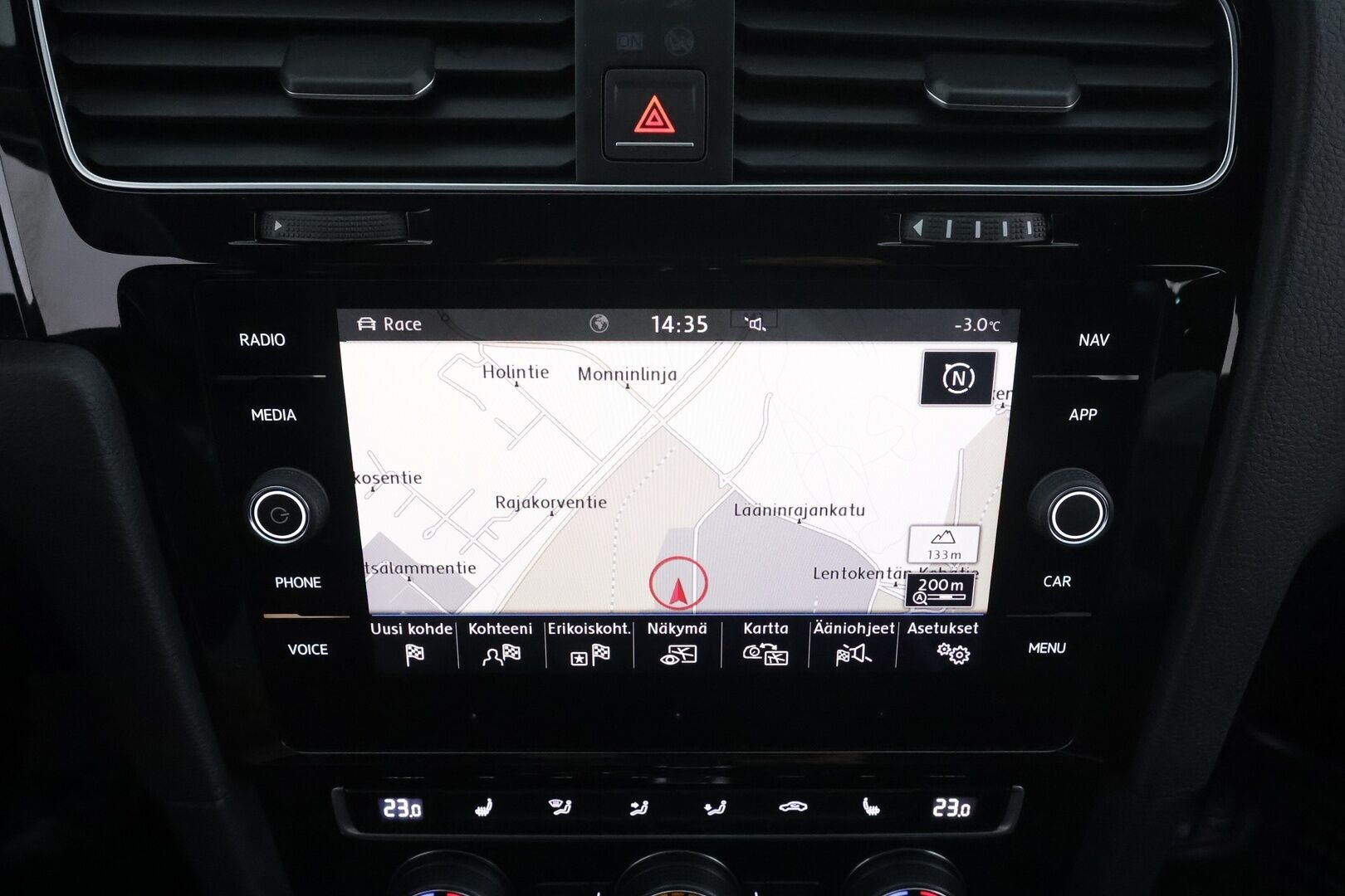 Volkswagen Golf 2018 R 2,0 TSI 228 kW 4MOTION DSG * Sisätilanlämmitin /  ACC / Adapt.LED / P.Kamera / Navi / Kaistavahti / Keyless * - Suomi-auto / Kahdet renkaat - HULLUT AVAJAISHULINAT KORKOTARJOUS 3,29 %