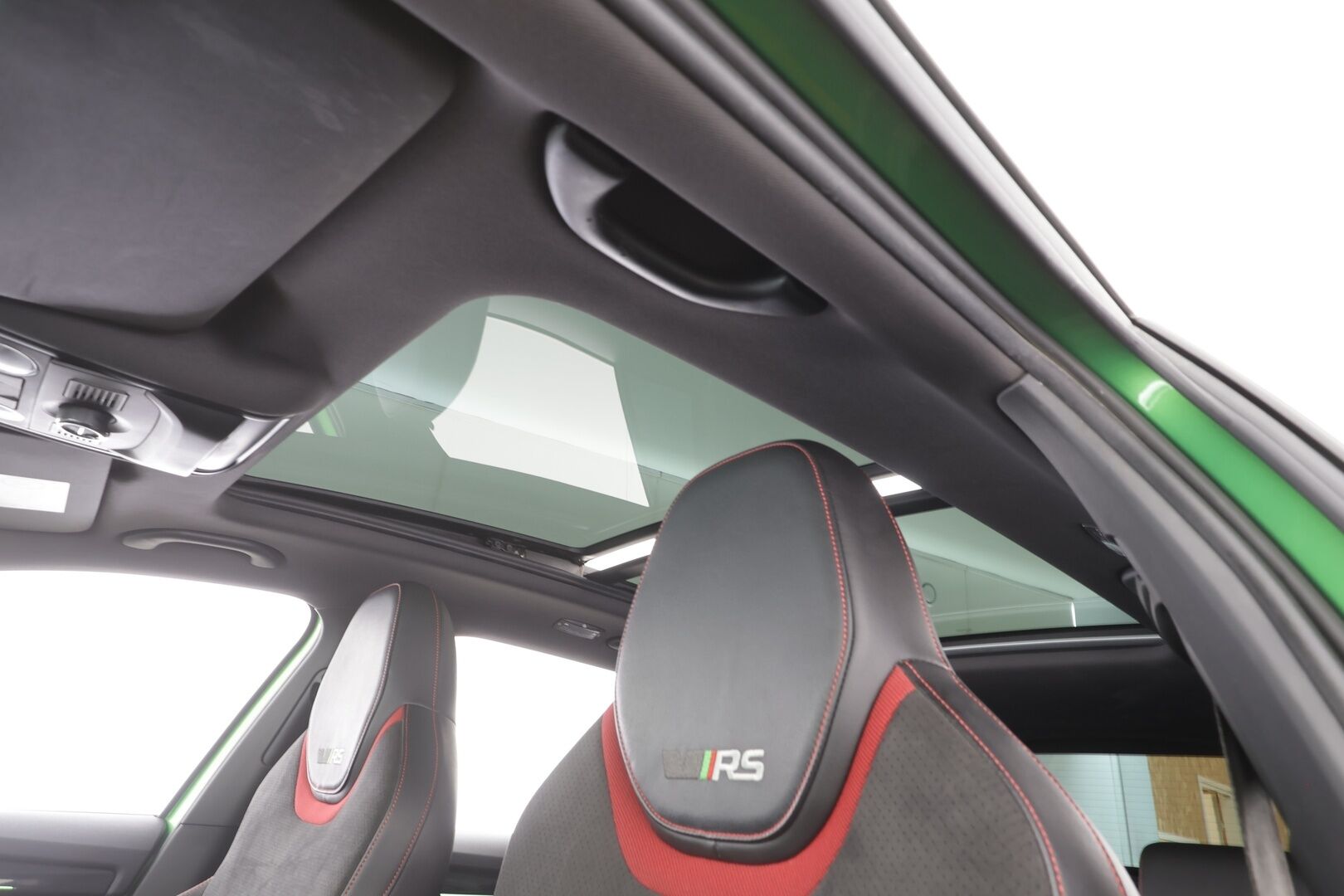 Skoda Octavia 2018 Combi 2,0 TSI RS DSG Autom. - | ACC | Webasto | Koukku | P.Kamera | LED | Puolinahat | Ratinlämmitys | Panorama | Apple&Android | Suomi-auto | Kahdet Renkaat |