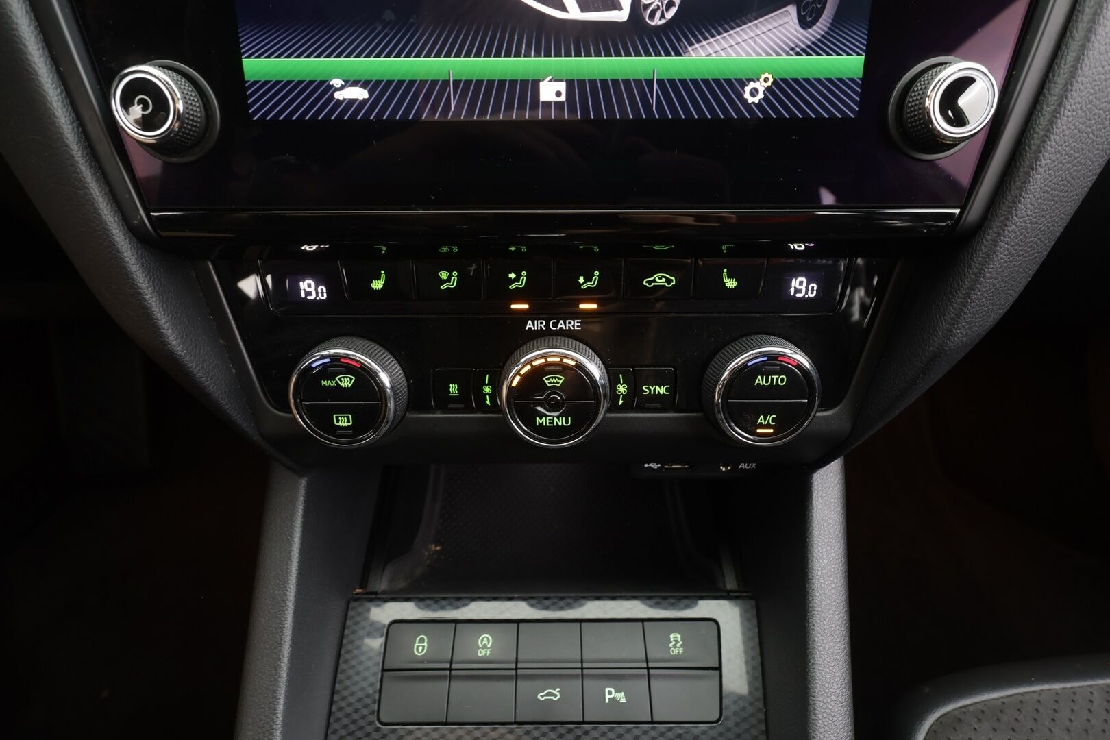 Skoda Octavia 2018 Combi 2,0 TSI RS DSG Autom. - | ACC | Webasto | Koukku | P.Kamera | LED | Puolinahat | Ratinlämmitys | Panorama | Apple&Android | Suomi-auto | Kahdet Renkaat |