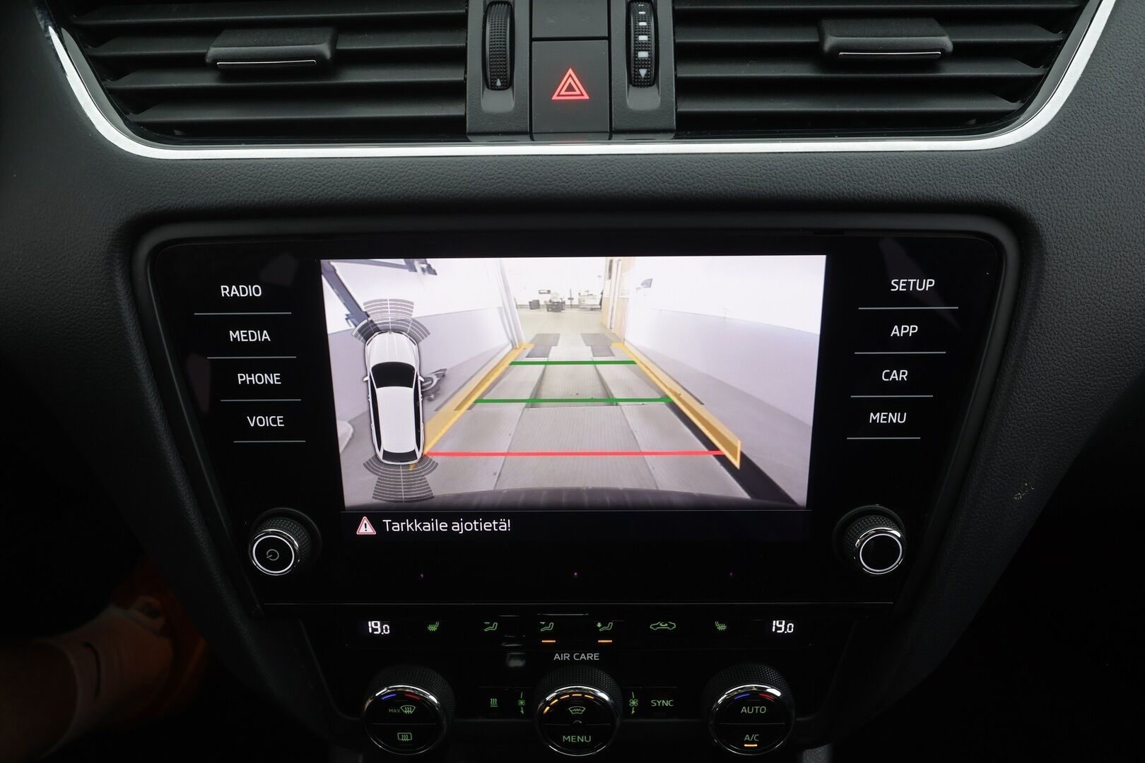 Skoda Octavia 2018 Combi 2,0 TSI RS DSG Autom. - | ACC | Webasto | Koukku | P.Kamera | LED | Puolinahat | Ratinlämmitys | Panorama | Apple&Android | Suomi-auto | Kahdet Renkaat |
