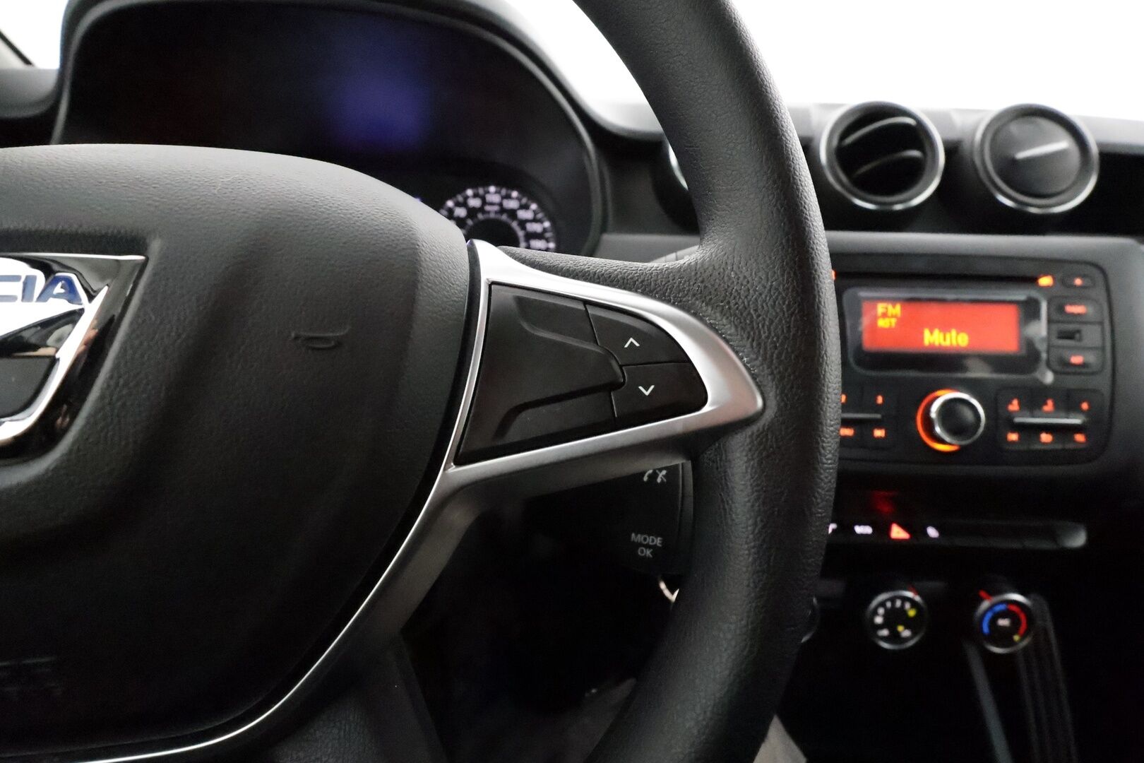 Dacia Duster 2018 TCe 125 4x2 Comfort ** 1-Om Suomi auto / Vakkari / Lohkolämmitin