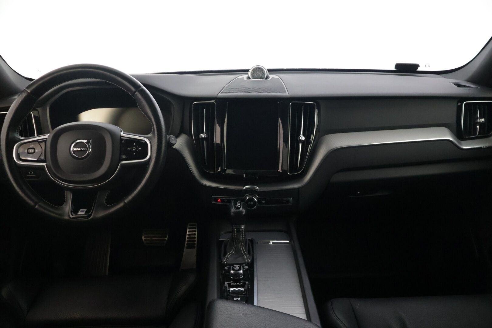 Volvo XC60 2018 D5 AWD Business R-Design - | Bower & Wilkins äänentoisto | Mustat nahat | Panorama | Keyless go | Adapt.vakkari | Peruutuskamera | Webasto | BLIS | 