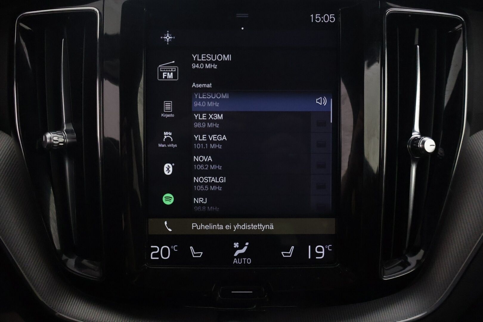 Volvo XC60 2018 D5 AWD Business R-Design - | Bower & Wilkins äänentoisto | Mustat nahat | Panorama | Keyless go | Adapt.vakkari | Peruutuskamera | Webasto | BLIS | 
