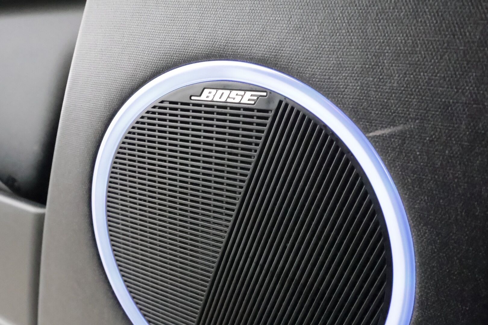 Hyundai IONIQ 5 2022 73 kWh 217 hv Premium * ACC / HUD / 360° / ILP / Muistipenkki / Koukku / Bose / LED / Ilmastoidut nahat / KeylessGo * - 1.Om Suomi-auto / Kahdet renkaat aluvanteilla