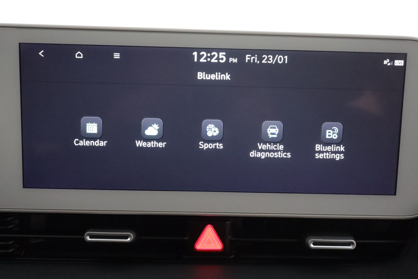 Hyundai IONIQ 5 2022 73 kWh 217 hv Premium * ACC / HUD / 360° / ILP / Muistipenkki / Koukku / Bose / LED / Ilmastoidut nahat / KeylessGo * - 1.Om Suomi-auto / Kahdet renkaat aluvanteilla