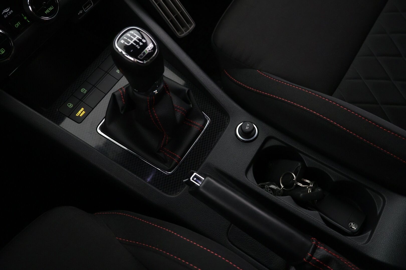 Skoda Octavia 2018 2.0 TSI RS -  | BLIS | Adapt. Vakkari | Canton | Tutkat | Lohko + Sisä |