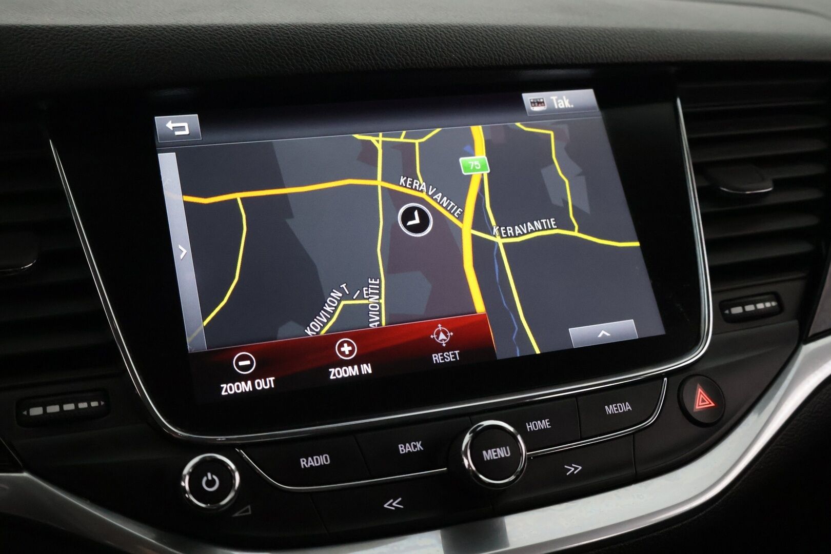 Opel Astra 2018 Sports Tourer Innovation 1,0 Turbo ECOTEC 78kW ECT5 ** Webasto / Vakkari / P-Kamera / BLIS / CarPlay / Sporttipenkit / Ratinlämmitin / Kaistavahti* - 2 renkaat / 2.Om / Suomi-auto* - HULLUT BLACKWEEK JATKOT - KORKOTARJOUS 2,49%