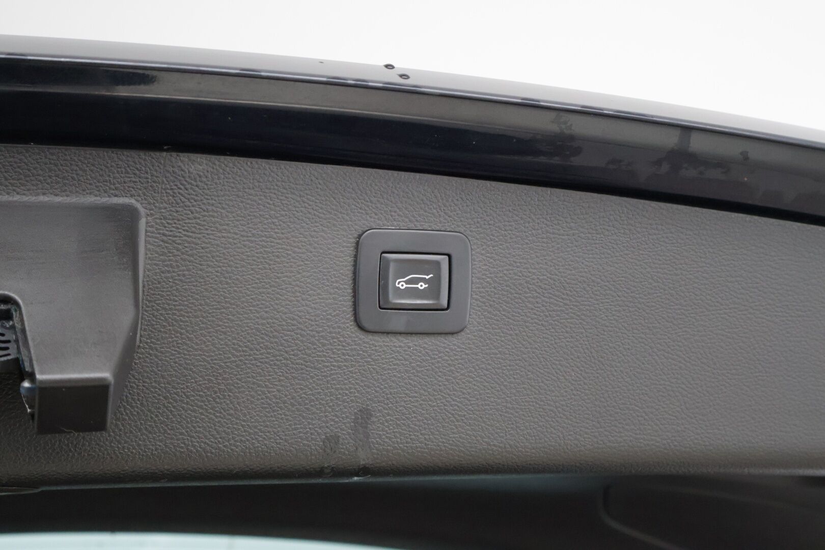 Opel Astra 2018 Sports Tourer Innovation 1,0 Turbo ECOTEC 78kW ECT5 ** Webasto / Vakkari / P-Kamera / BLIS / CarPlay / Sporttipenkit / Ratinlämmitin / Kaistavahti* - 2 renkaat / 2.Om / Suomi-auto* - HULLUT BLACKWEEK JATKOT - KORKOTARJOUS 2,49%