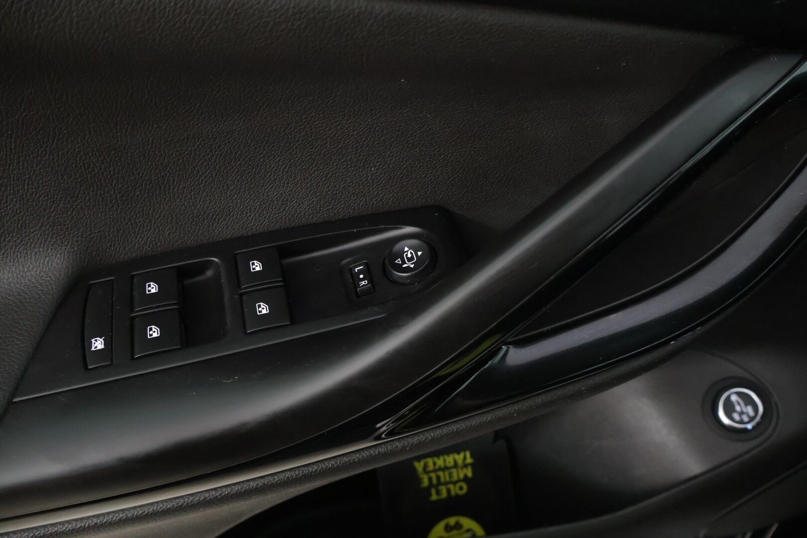 Opel Astra 2018 Sports Tourer Innovation 1,0 Turbo ECOTEC 78kW ECT5 ** Webasto / Vakkari / P-Kamera / BLIS / CarPlay / Sporttipenkit / Ratinlämmitin / Kaistavahti* - 2 renkaat / 2.Om / Suomi-auto* - HULLUT BLACKWEEK JATKOT - KORKOTARJOUS 2,49%