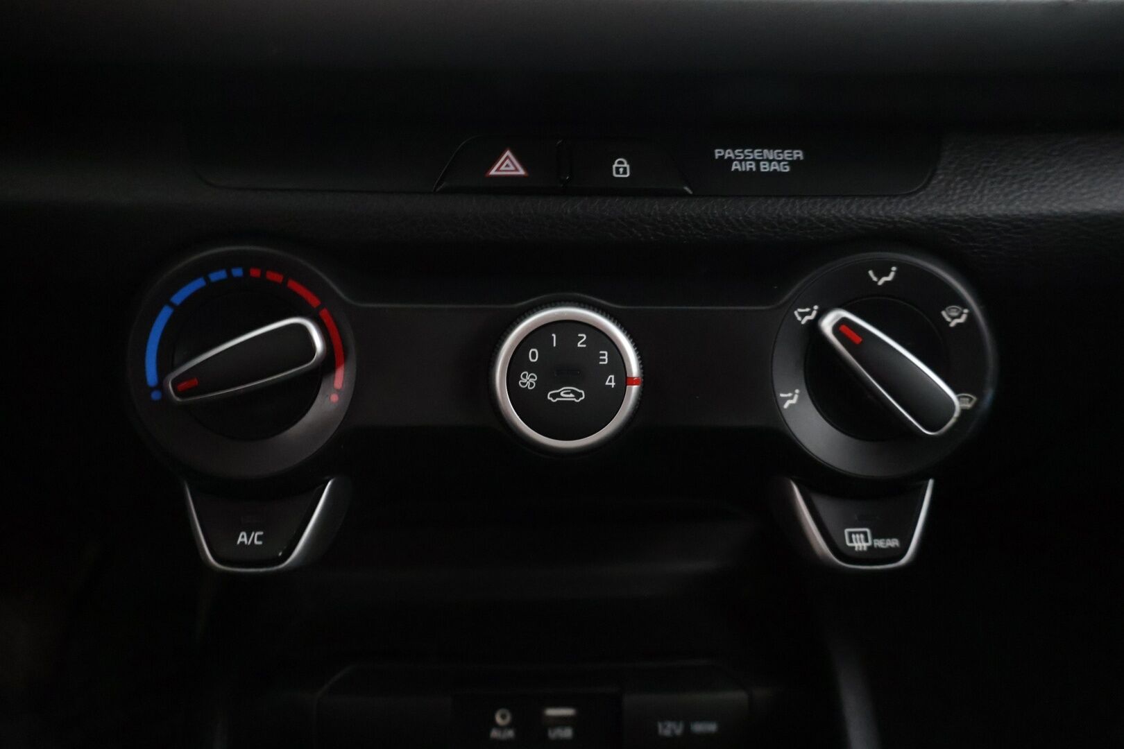 Kia Rio 2018 1,2 ISG LX EcoDynamics - | 1-Omisteinen | Huollettu merkkiliikkeessä | Kahdet hyvät renkaat + alumiinivanteet | ApplearPlay & AndroidAuto |  