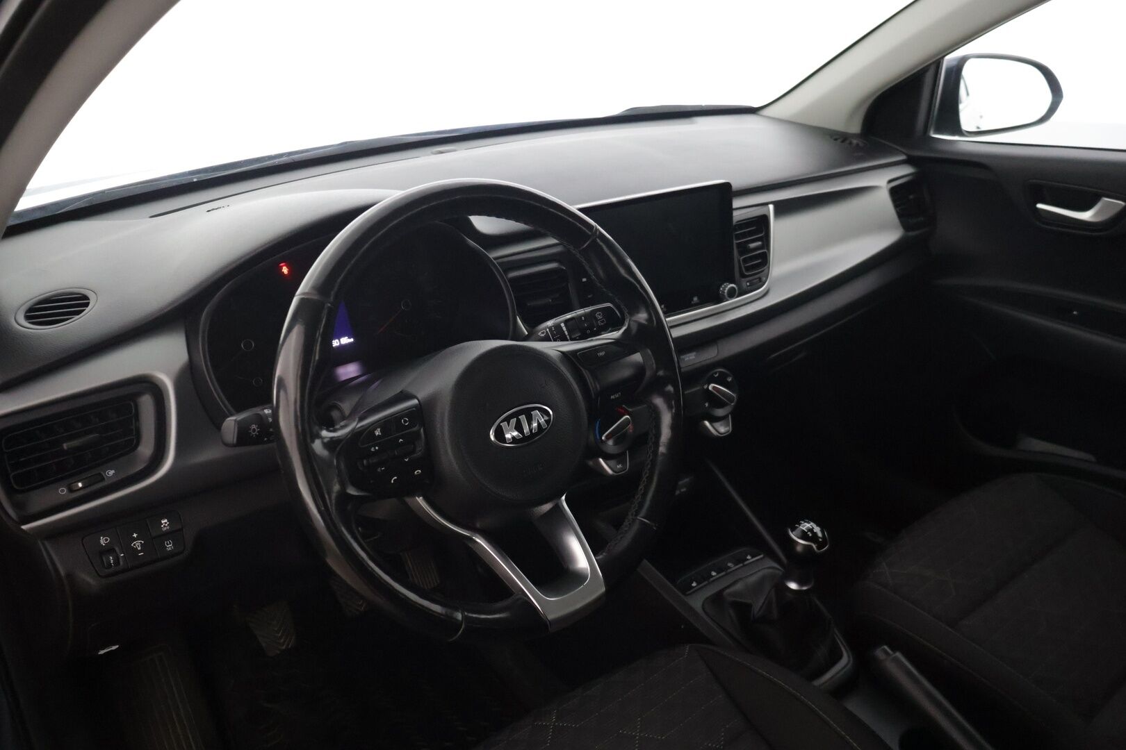 Kia Rio 2018 1,2 ISG LX EcoDynamics - | 1-Omisteinen | Huollettu merkkiliikkeessä | Kahdet hyvät renkaat + alumiinivanteet | ApplearPlay & AndroidAuto |  