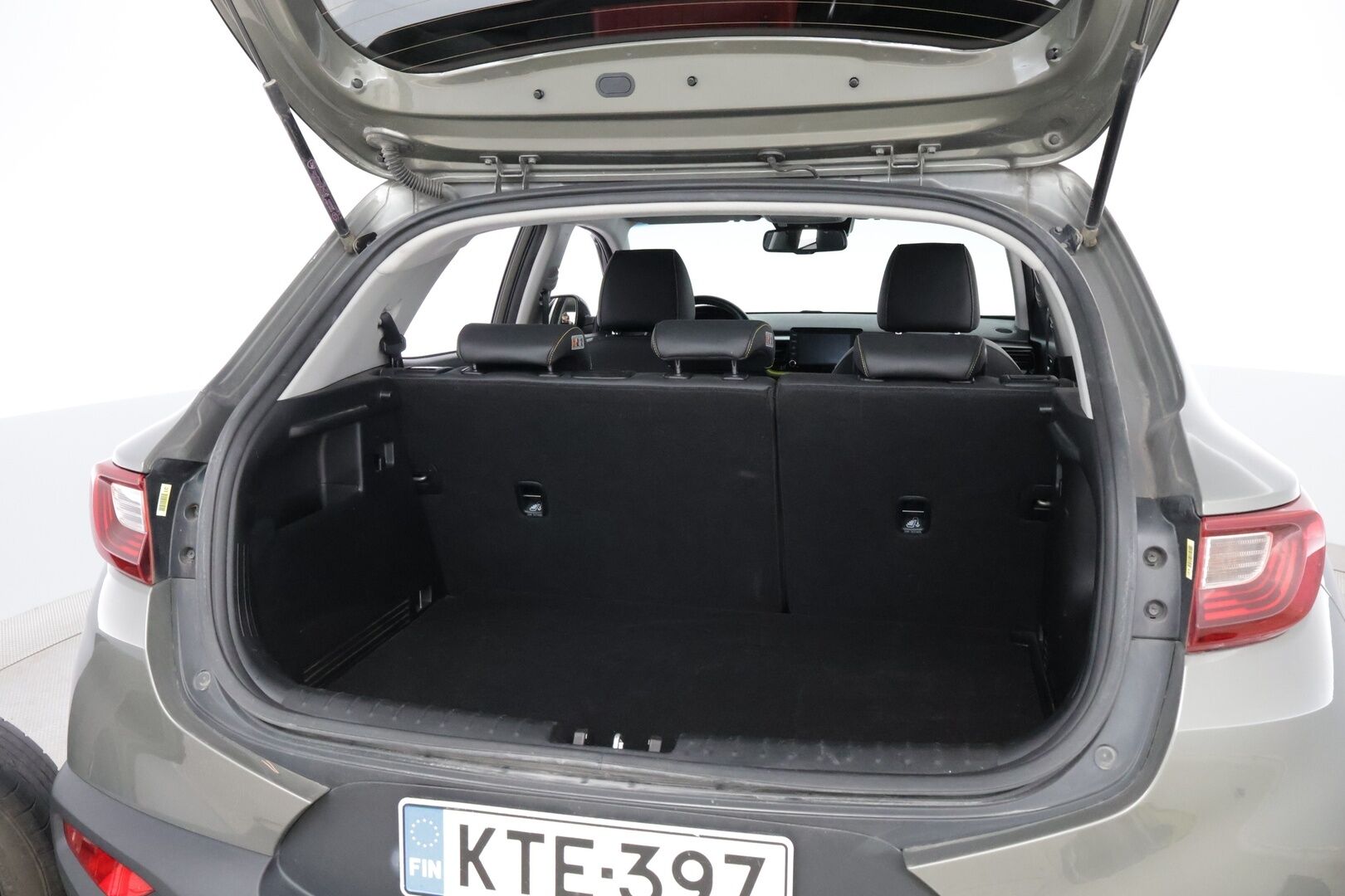 Kia Stonic 2018 1,0 T-GDI ISG 120hv TX Design EcoDynamics *Suomiauto / Merkkihuollettu / P.Kamera / Lohko&Sisä / Vakkari / Navi / Ratinlämmitin*