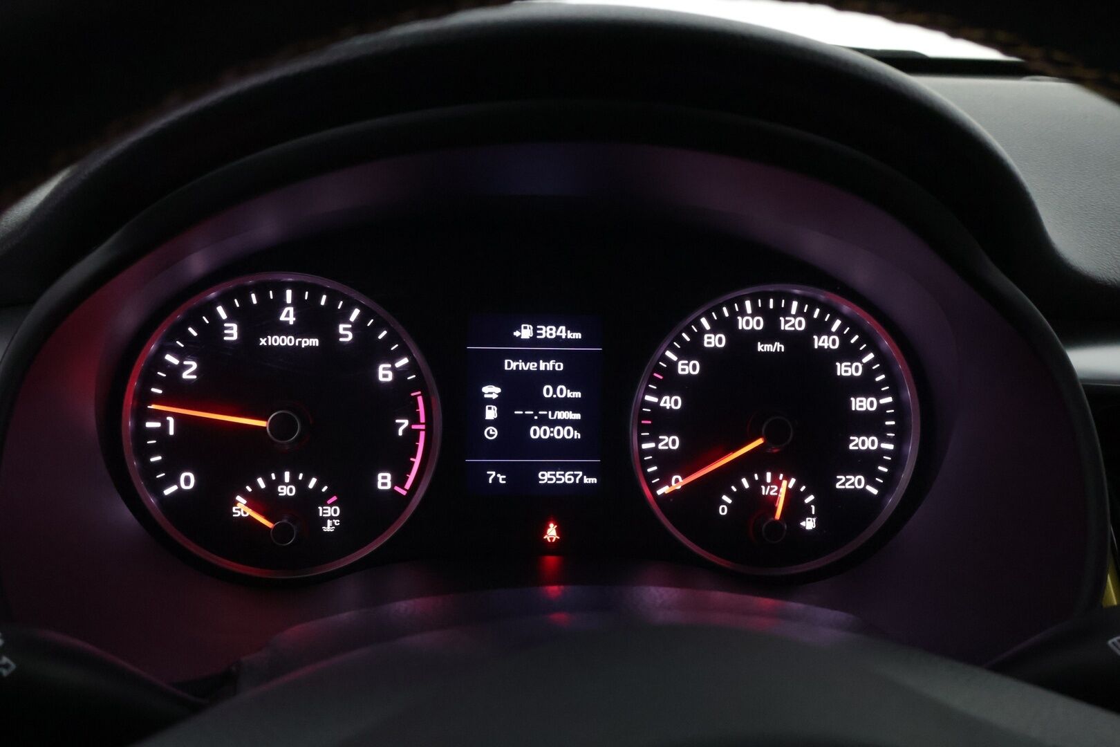 Kia Stonic 2018 1,0 T-GDI ISG 120hv TX Design EcoDynamics *Suomiauto / Merkkihuollettu / P.Kamera / Lohko&Sisä / Vakkari / Navi / Ratinlämmitin*