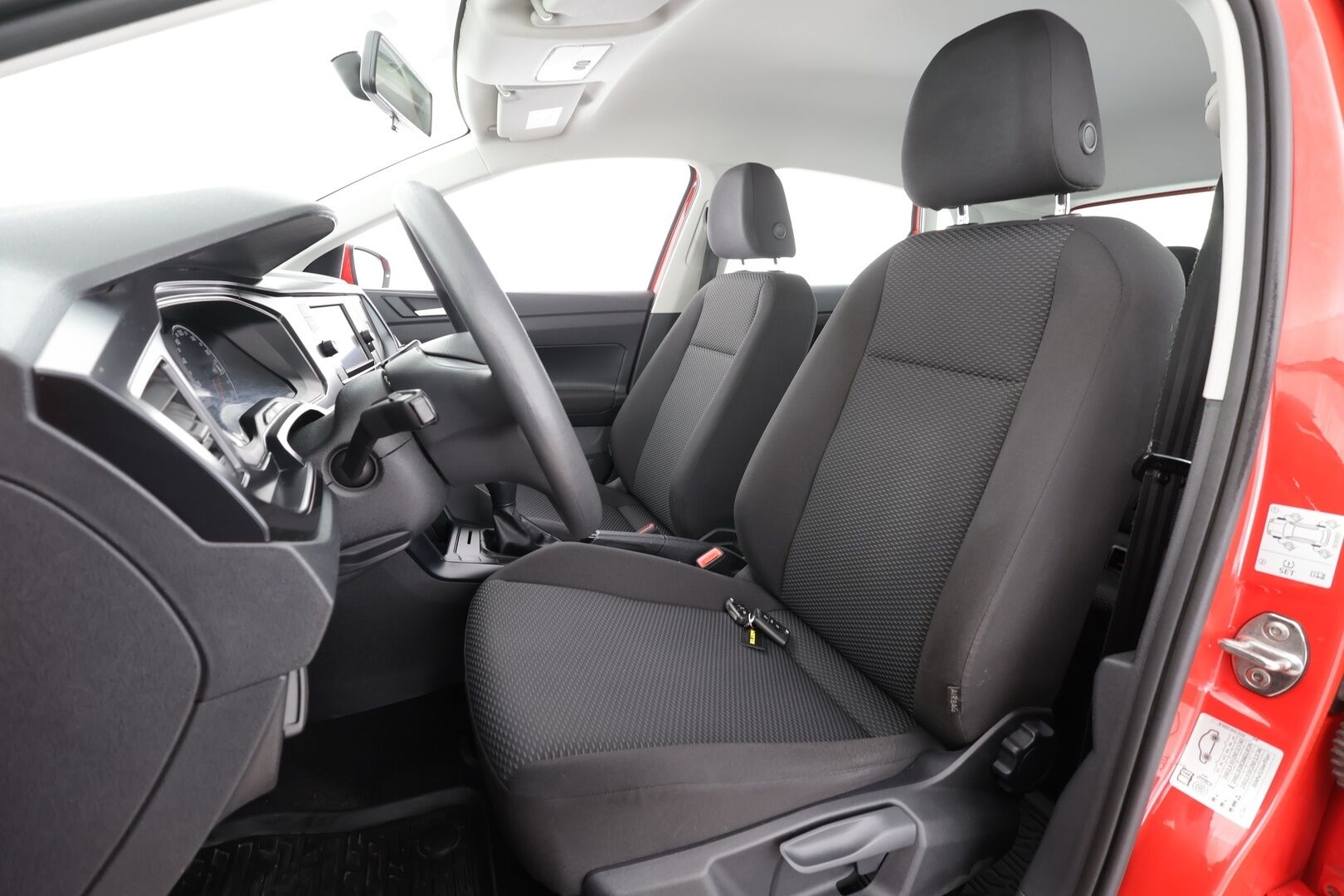 Volkswagen Polo 2018 Trendline 1,0 55 kW * Suomi-auto / Lohko&Sisätilanlämmitin / Vakkari / Ilmastointi / Kahdet renkaat - Pienet kulut / Ilmainen kotiintoimitus / 2x renkaat