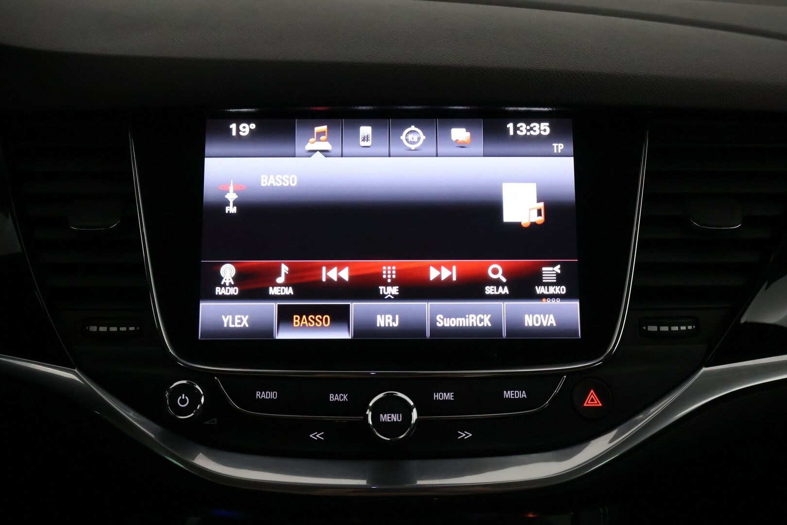 Opel Astra 2018 5-ov Innovation 1,4 Turbo Start/Stop 110kW MT6 - Matrix-LED | Muistipenkki  | Adapt. vak. | Nahkasisusta | Hieronta | Kaistavahti | Ilmastoidut ja lämmitettävät etuistuimet 
