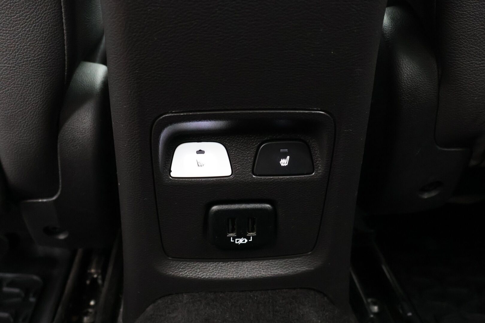 Opel Astra 2018 5-ov Innovation 1,4 Turbo Start/Stop 110kW MT6 - Matrix-LED | Muistipenkki  | Adapt. vak. | Nahkasisusta | Hieronta | Kaistavahti | Ilmastoidut ja lämmitettävät etuistuimet 