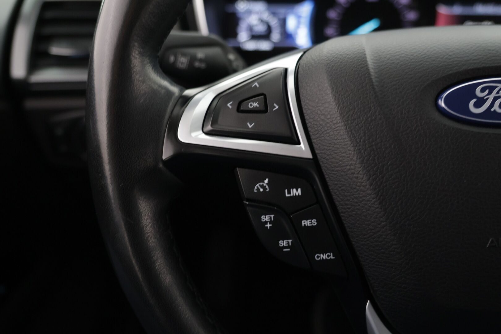 Ford Mondeo 2018 2,0 187hv eCVT Titanium HEV Edition - Suomi-auto | LED | Navi | Kahdet renkaat