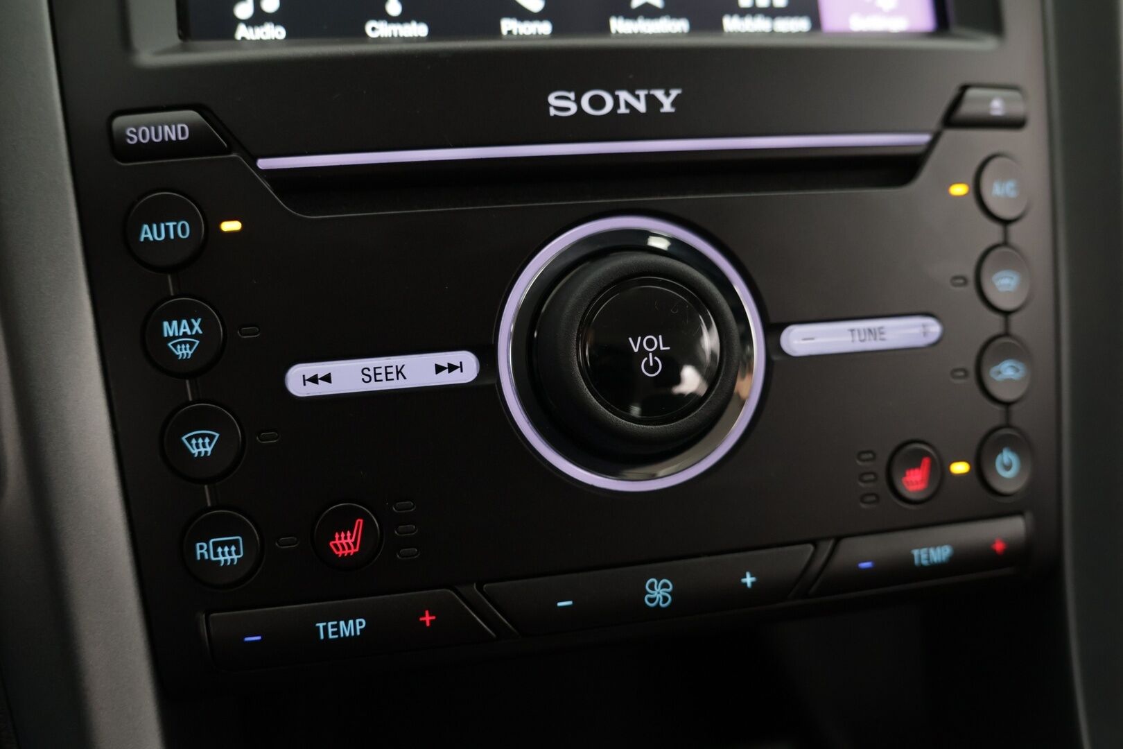 Ford Mondeo 2018 2,0 187hv eCVT Titanium HEV Edition * ACC / Suomi-auto / LED / Navi / Lohko / Sähkökontti * - Hyvin pidetty / Juuri katsastettu / Kattavat varusteet - HULLUT AVAJAISHULINAT KORKOTARJOUS 3,29 %