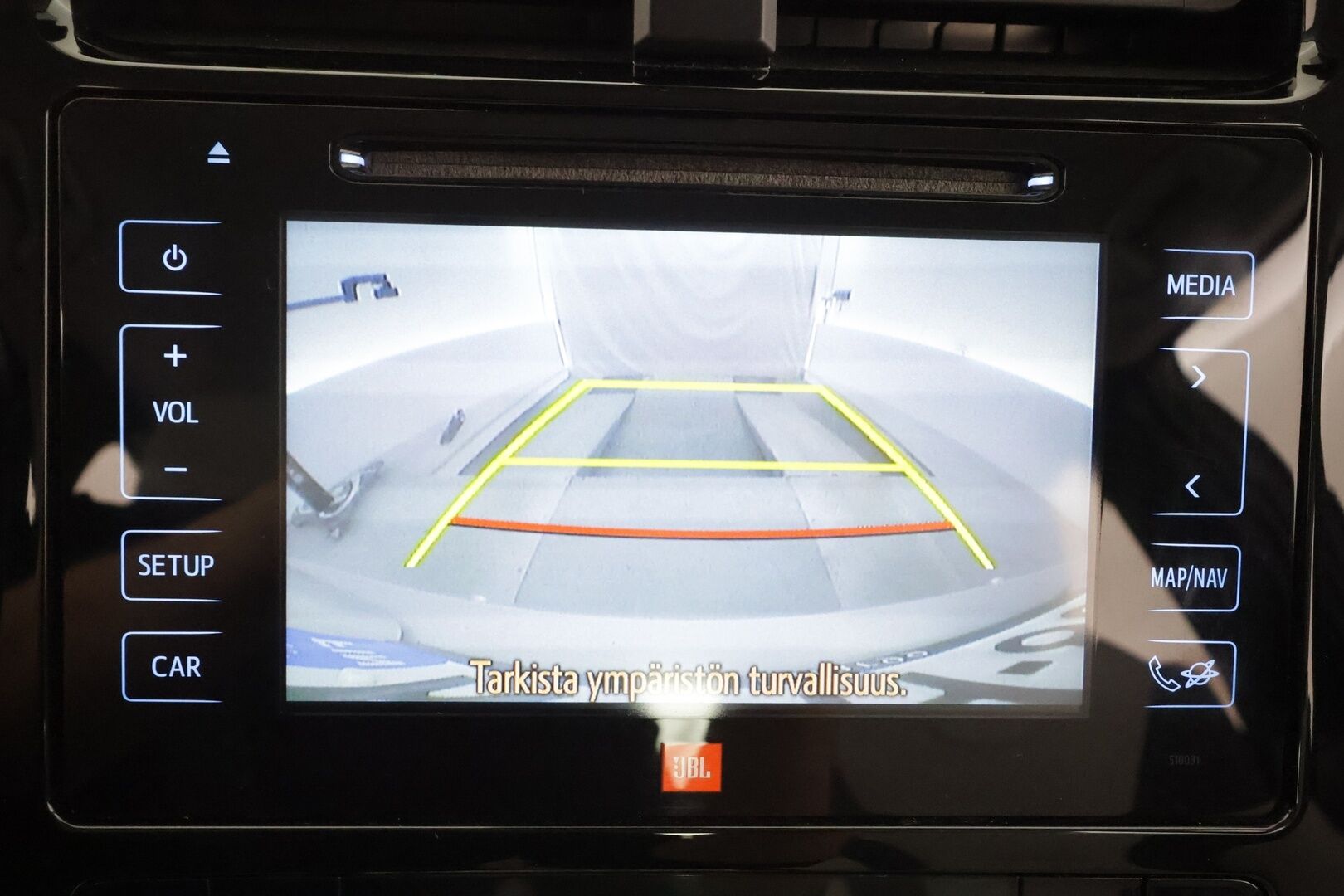 Toyota Prius 2018 Premium - | ACC | Webasto | Koukku | JBL | Nahat | P.kamera | Navi | LED | BSM | Keyless | Merkkihuollot | 2x renkaat vanteineen | 