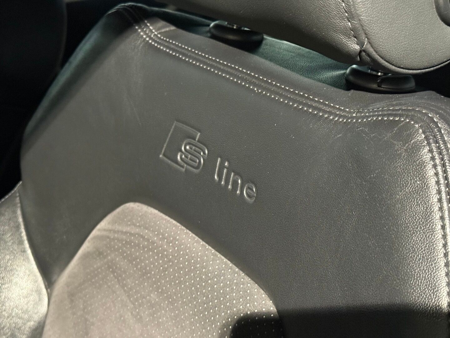 Audi A6 2010 Avant S line Business 2,0 TDI (DPF) multitronic * YritysOutlet - Myydään vain yrityksille * - S-Line / Webasto / Sähköpenkit / P-kamera / Uskomattoman siistikuntoinen! / Merkkihuollettu! - Osta nyt, maksa vasta ensi vuonna