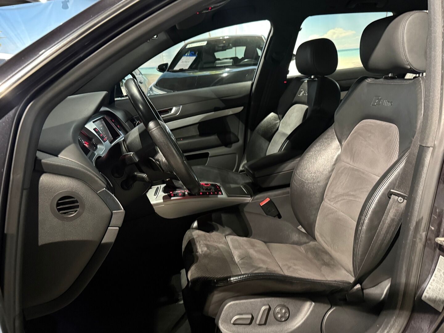 Audi A6 2010 Avant S line Business 2,0 TDI (DPF) multitronic * YritysOutlet - Myydään vain yrityksille * - S-Line / Webasto / Sähköpenkit / P-kamera / Uskomattoman siistikuntoinen! / Merkkihuollettu! - Osta nyt, maksa vasta ensi vuonna