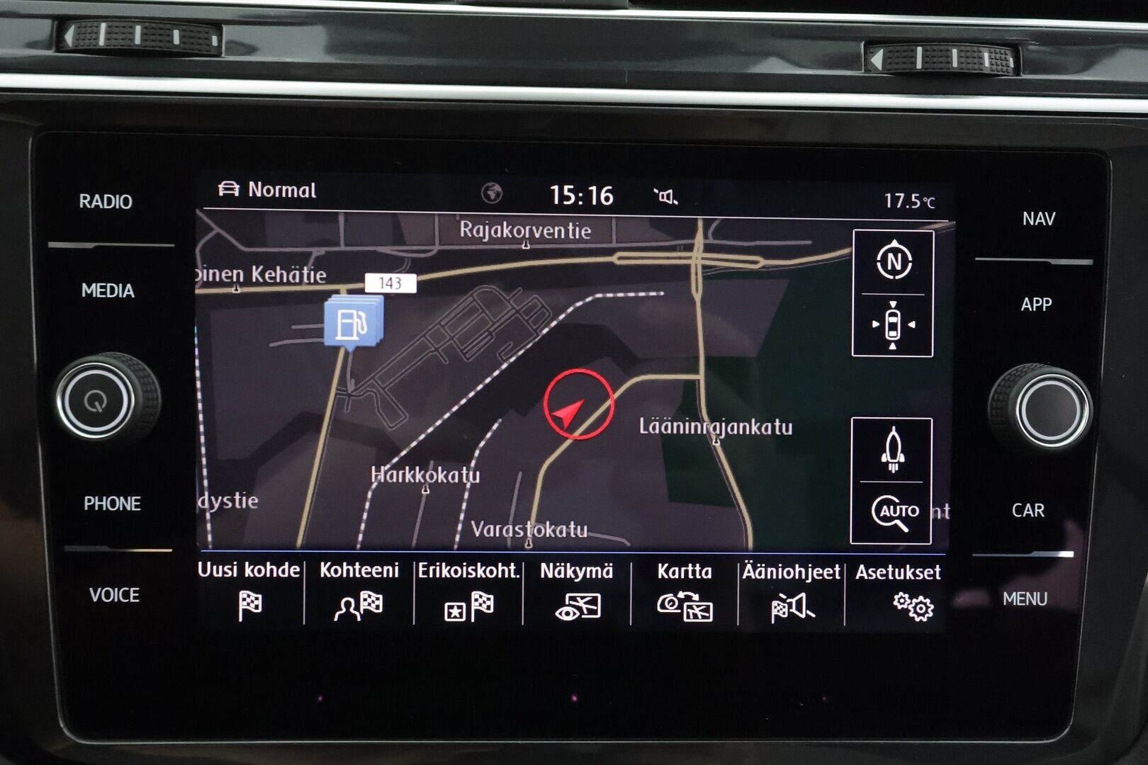 Volkswagen Tiguan 2018 Highline 2,0 TSI 132 kW (180 hv) 4MOTION DSG-automaatti Winter Edition - | Panorama | Webasto | Koukku | ACC | Adapt.LED | 360 | Muistipenkki | Kaistavahti | Navi | Keyless | 1-om Suomi-auto | Kahdet renkaat | Merkkihuollot |