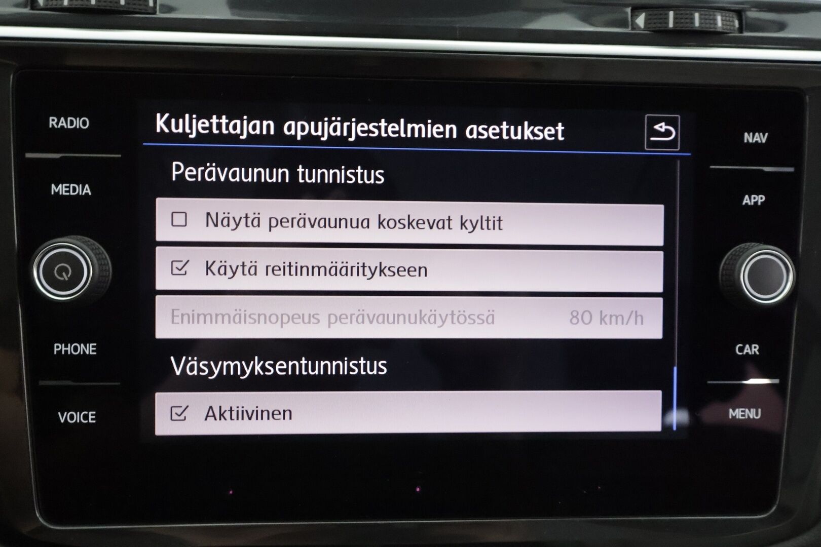 Volkswagen Tiguan 2018 Highline 2,0 TSI 132 kW (180 hv) 4MOTION DSG-automaatti Winter Edition - | Panorama | Webasto | Koukku | ACC | Adapt.LED | 360 | Muistipenkki | Kaistavahti | Navi | Keyless | 1-om Suomi-auto | Kahdet renkaat | Merkkihuollot |